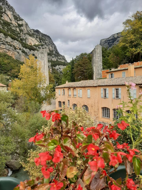 Cy Todd  le Pont sur Loup.