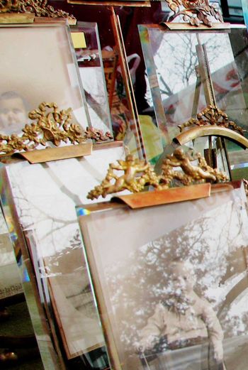 Close ups of past memories Close_up_antique_frames