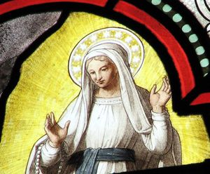 Mother Mary exclaims, Oh My! Stainglasswindowatlourd_3