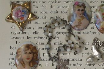 small things Porcelain_faces_skates