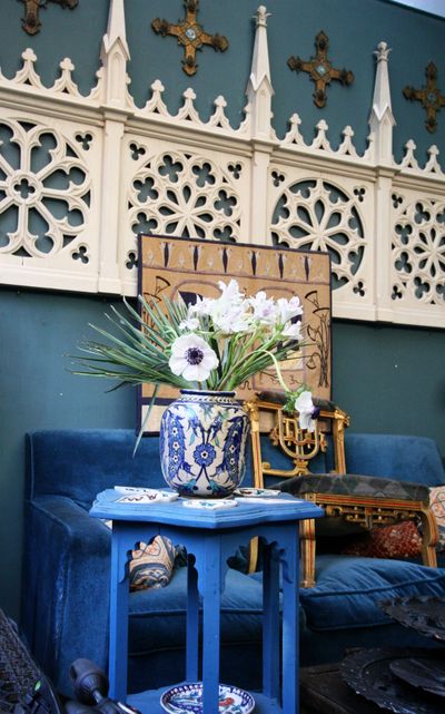 Gothic_church_interior_2