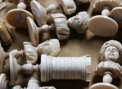 Ivory_chess_pieces