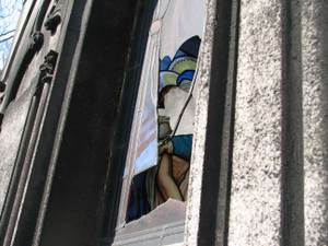 Stainglassofjesusandma