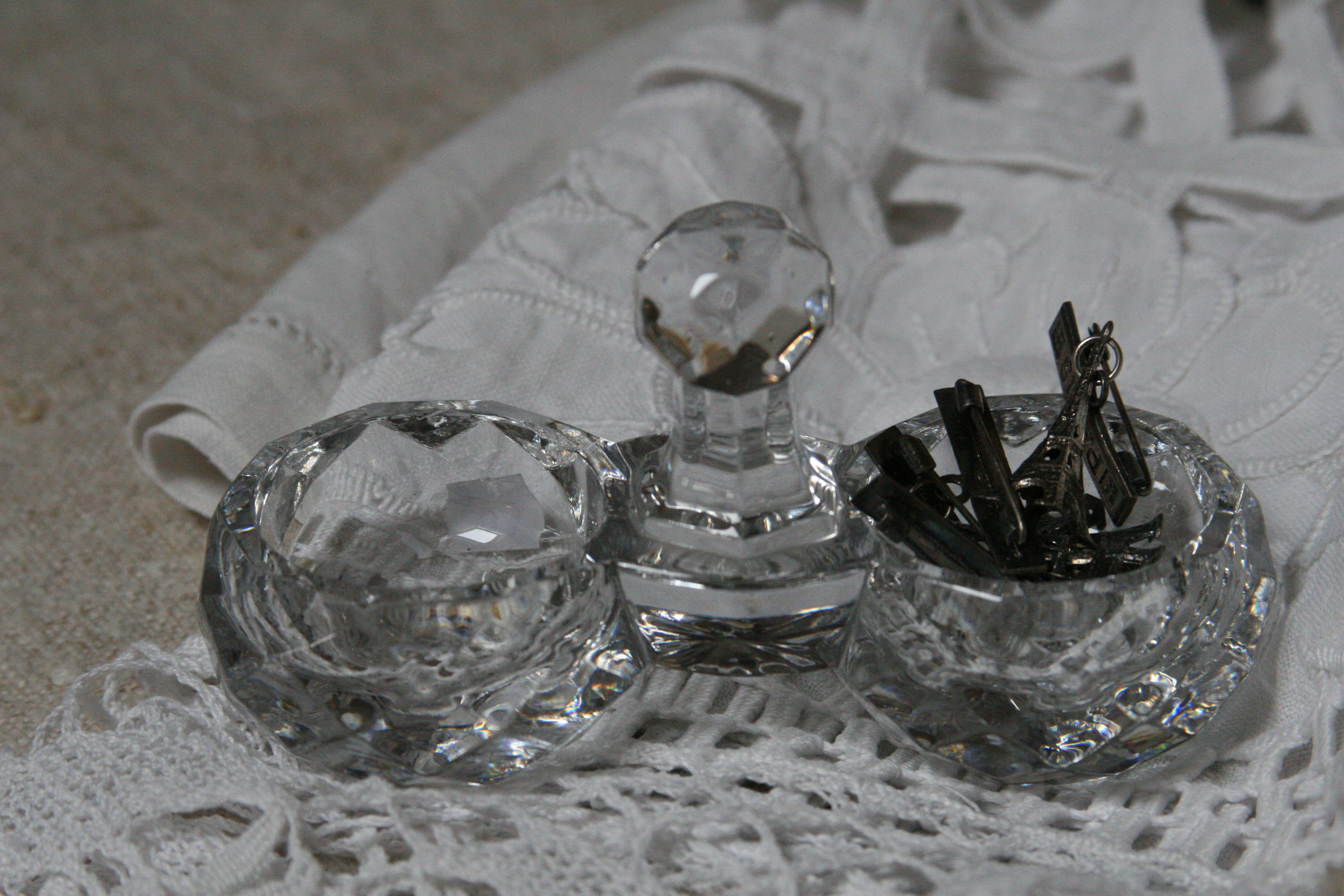 salt and pepper holder salt and pepper holder