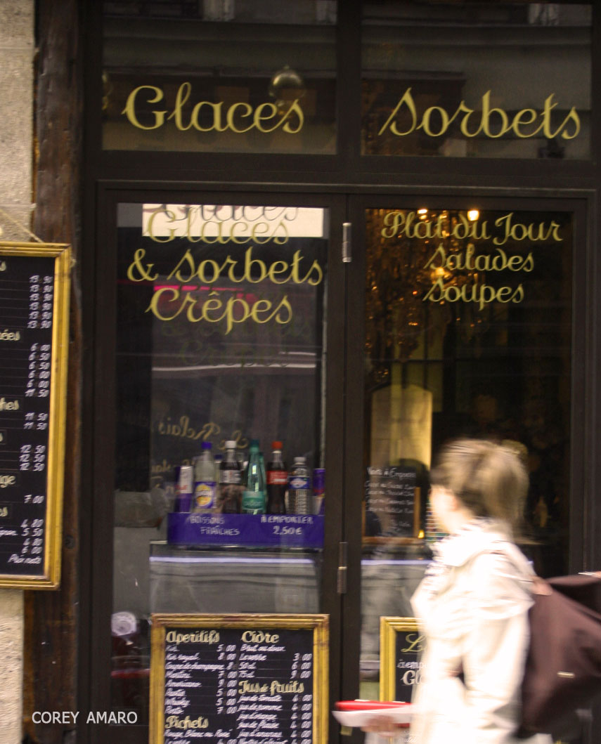 Window-shopping in paris
