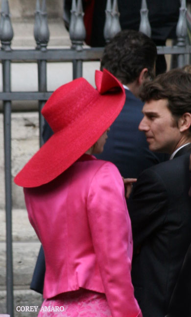 Big-pink-hat Big-pink-hat