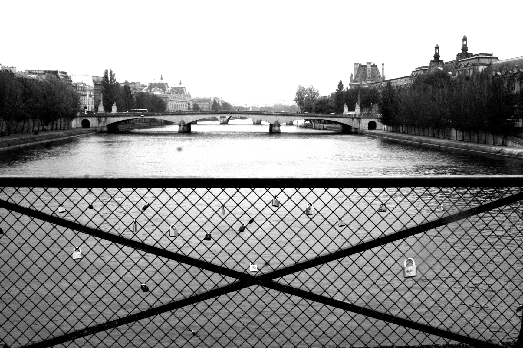 Locks-on-the-bridge Locks-on-the-bridge