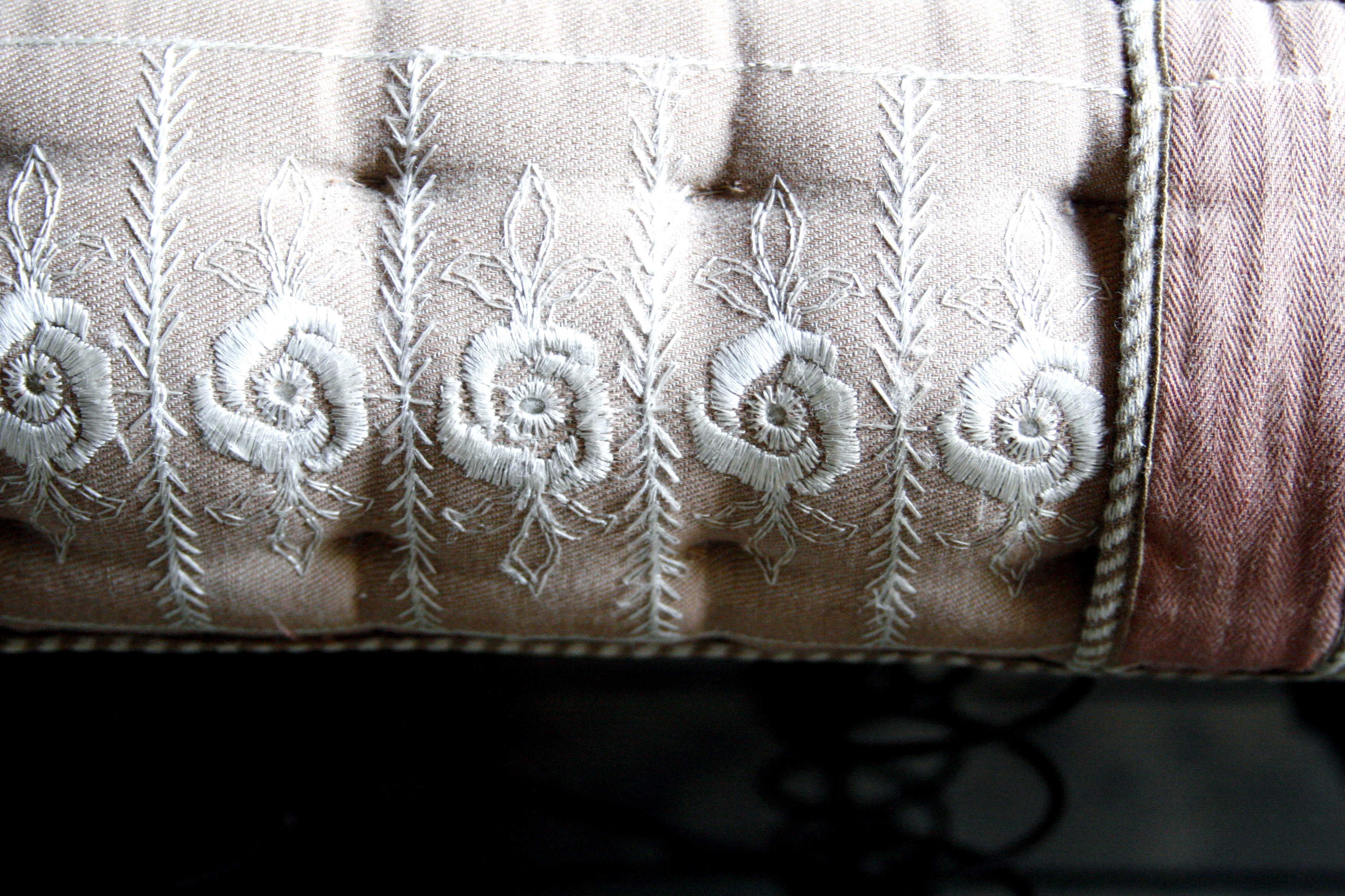 Mattress-with-flowers