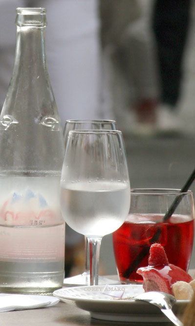 French-cafe-outside French-cafe-outside