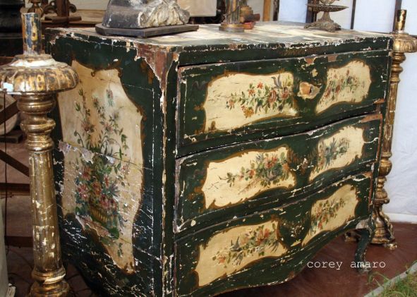 Antique italian dresser