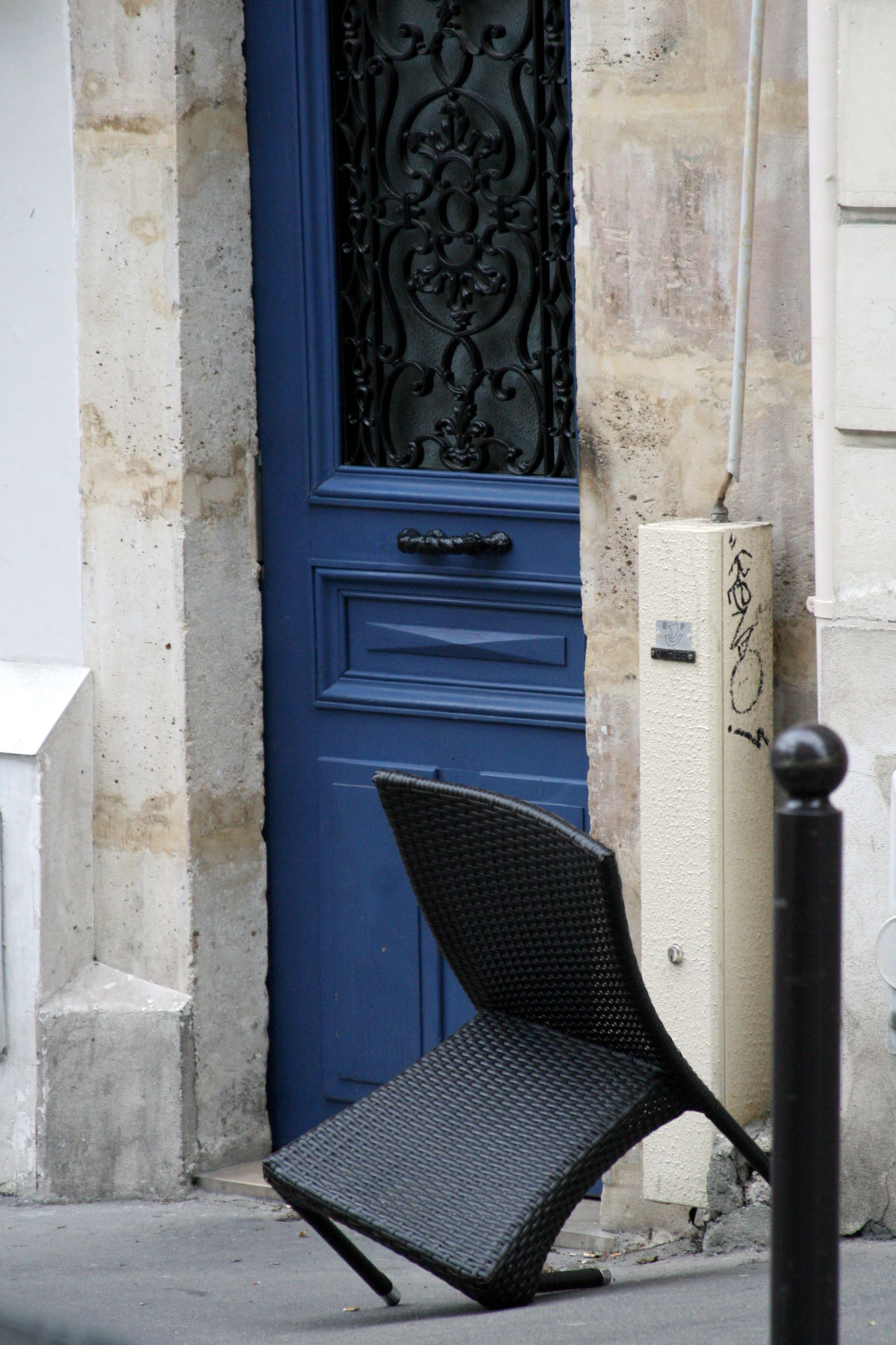 Broken-chair