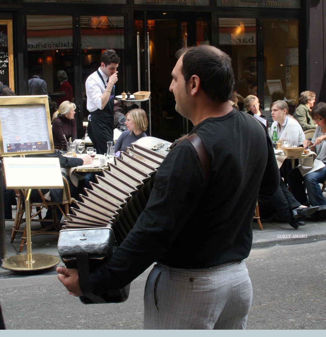 busker in paris busker in paris