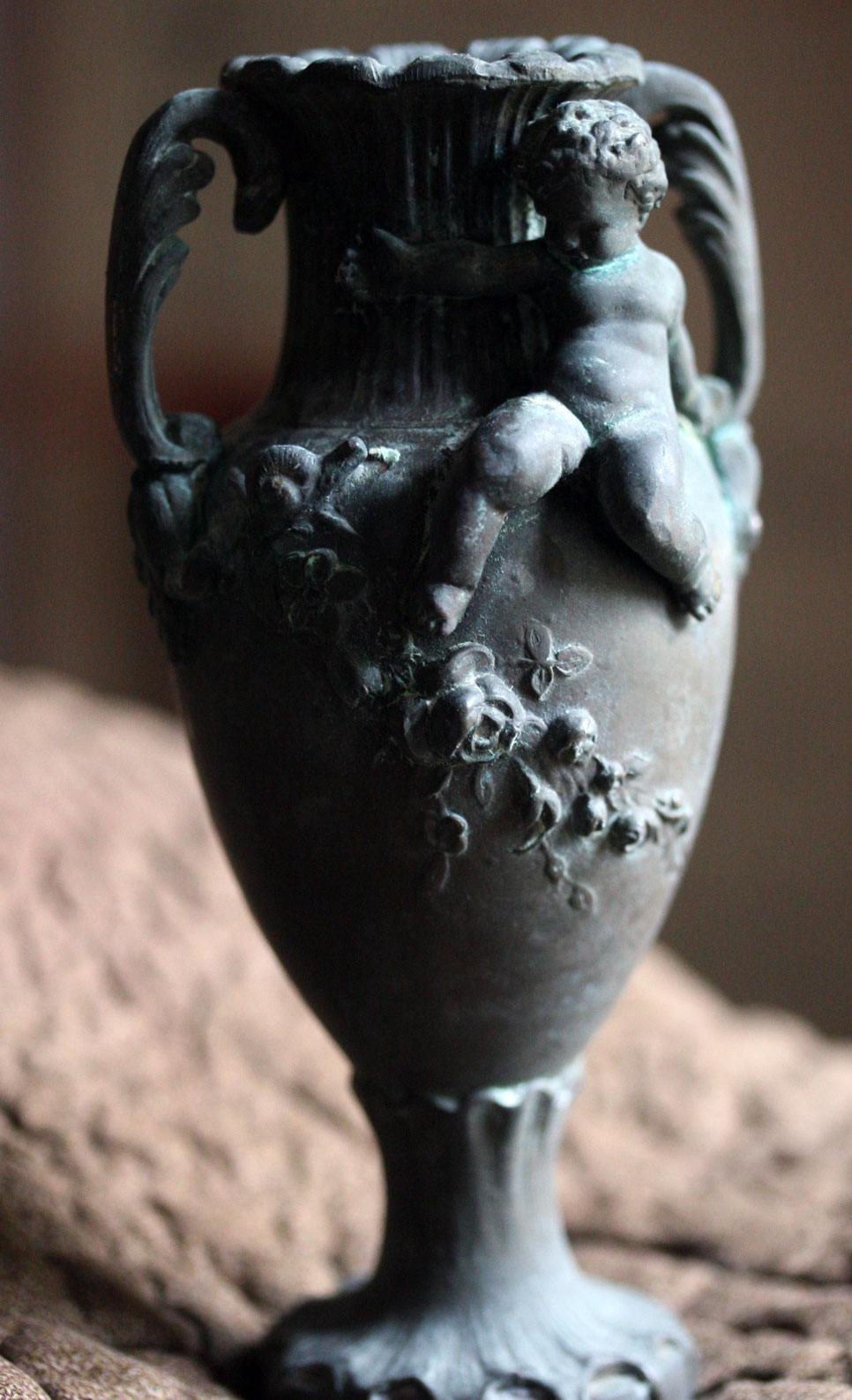 French brocante Bronze-vase