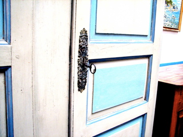 French-antique-market-lock