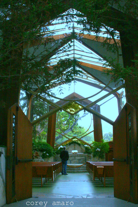 The entrance lloyd wright chapel