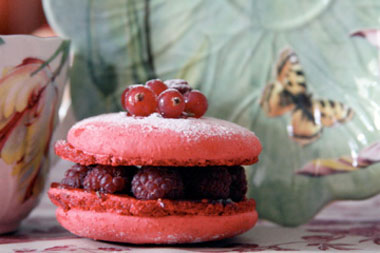 Raspberry-macaron Raspberry-macaron