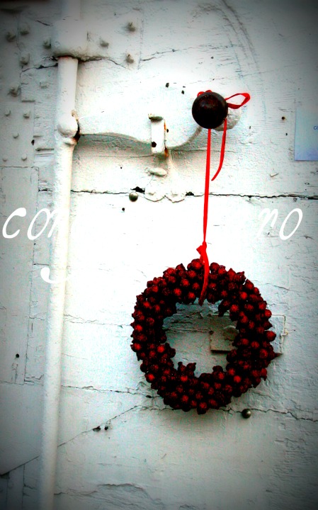 Shutter with wreath