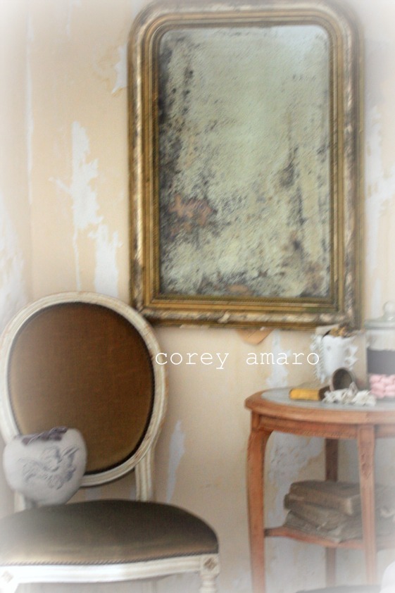 Peeled wall paper
