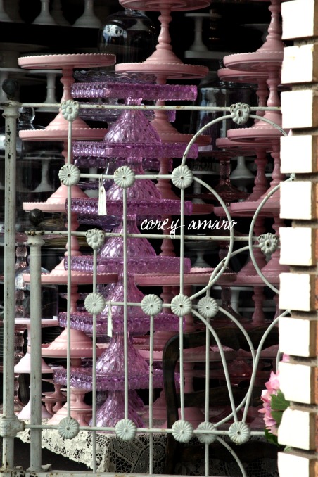 Pink cake stands