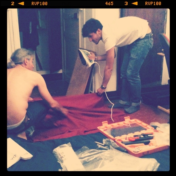 How to Hang a Curtain