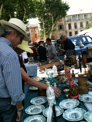 Via iPhone as we walk to another brocante .... Via iPhone as we walk to another brocante ....