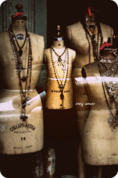 Manniquins