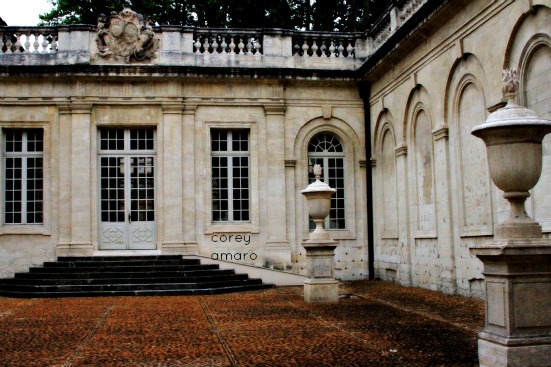 Courtyard avignon