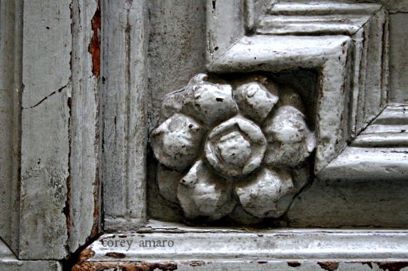 Wooden rosette