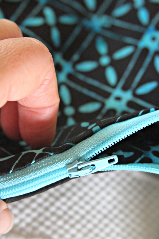 Blue zipper Blue zipper