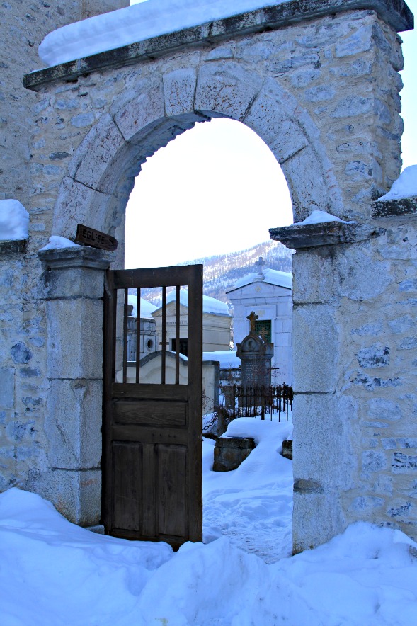 Stone gate Stone gate