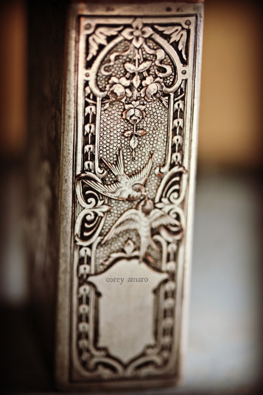 French antique match box with romantic motif