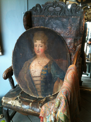 Antiquing for the Apartment in Paris Antiquing for the Apartment in Paris