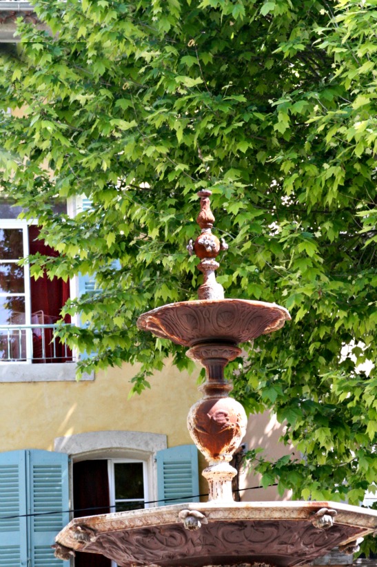 France, provence, Fountain, blue shutters, France, provence, Fountain, blue shutters,