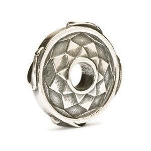 Dream-catcher-silver-trollbead-5925-0-1343948691000