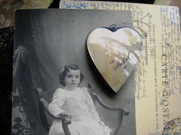 Shell-heart-on-postcard-190