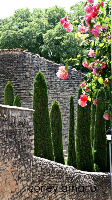 Gordes, provence, france Gordes, provence, france