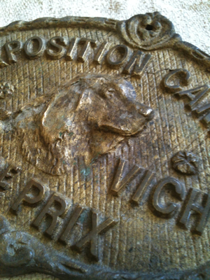 1935 Dog Award Plaque