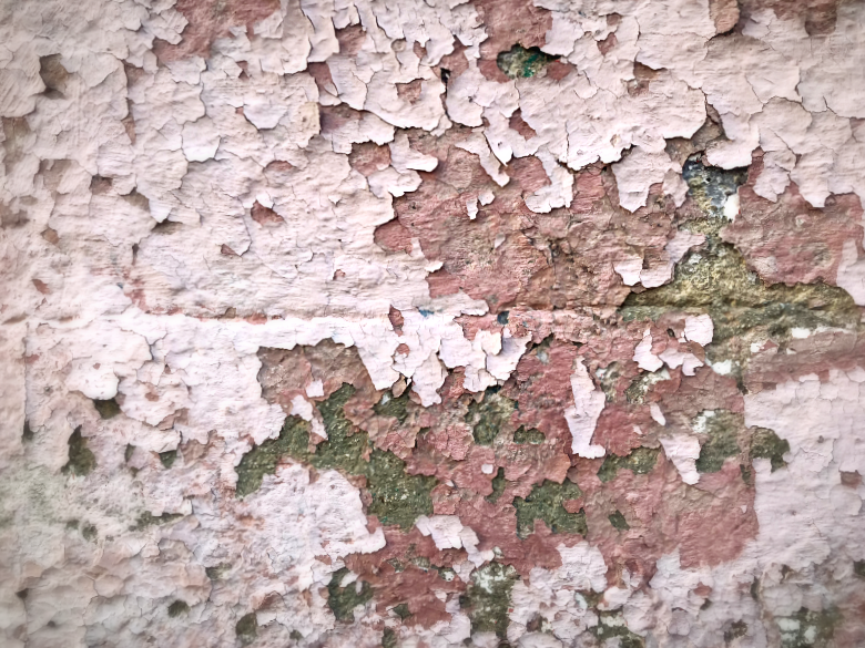 peeling wall artful look