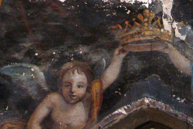 Angel holding a crown for my friend Cecile