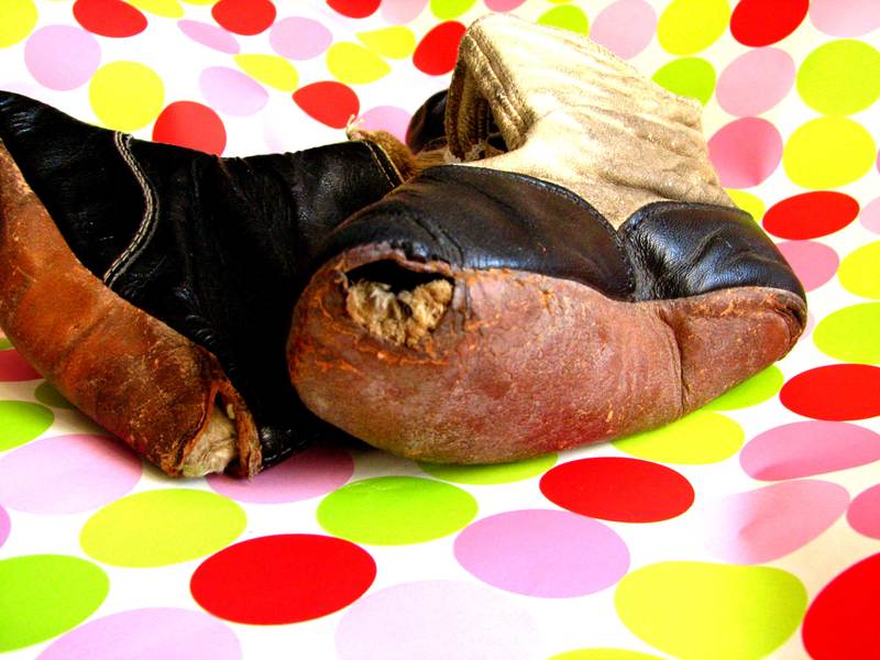 Babyshoewithaholefort