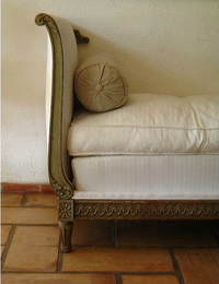 Fainting chair and tablecloth